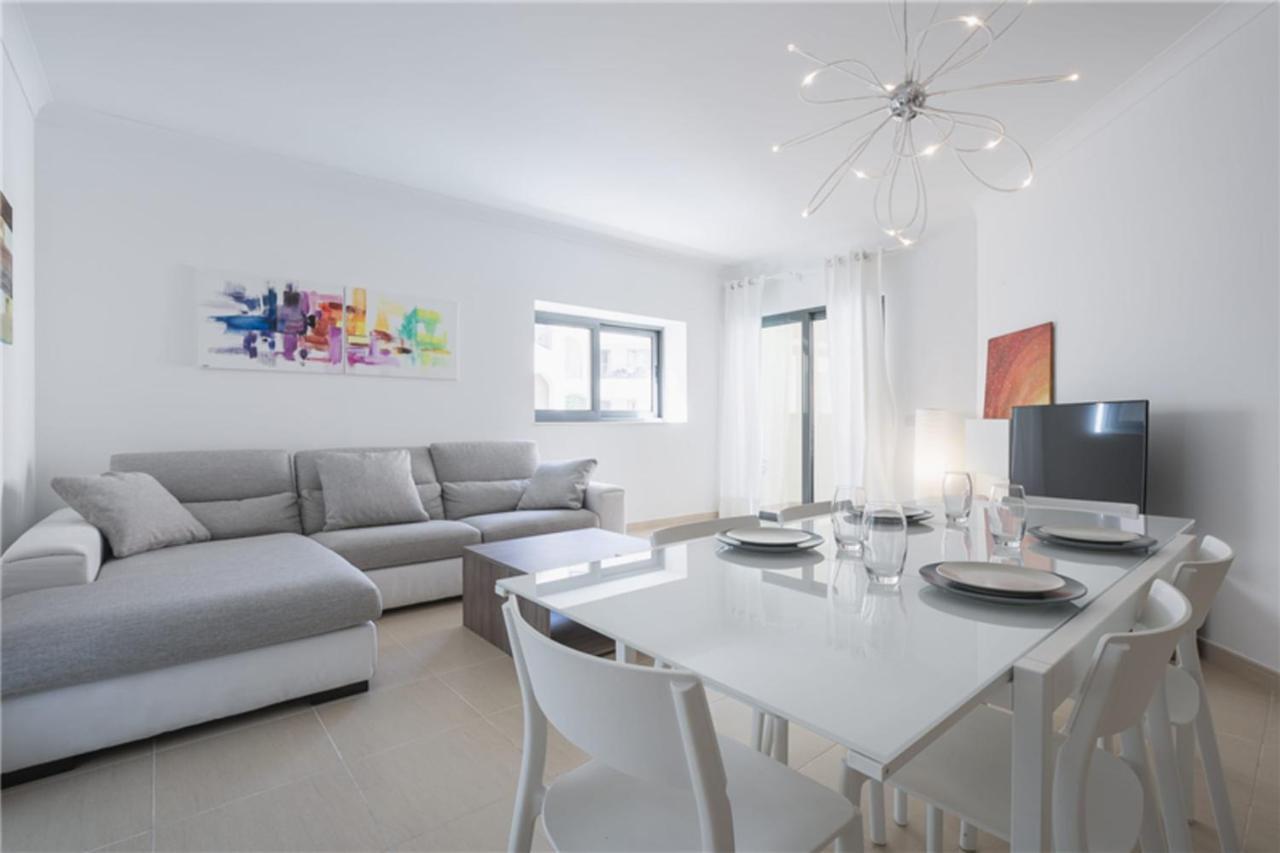 מליאהה Lux Seaview & Pool-Hosted By Sweetstay מראה חיצוני תמונה